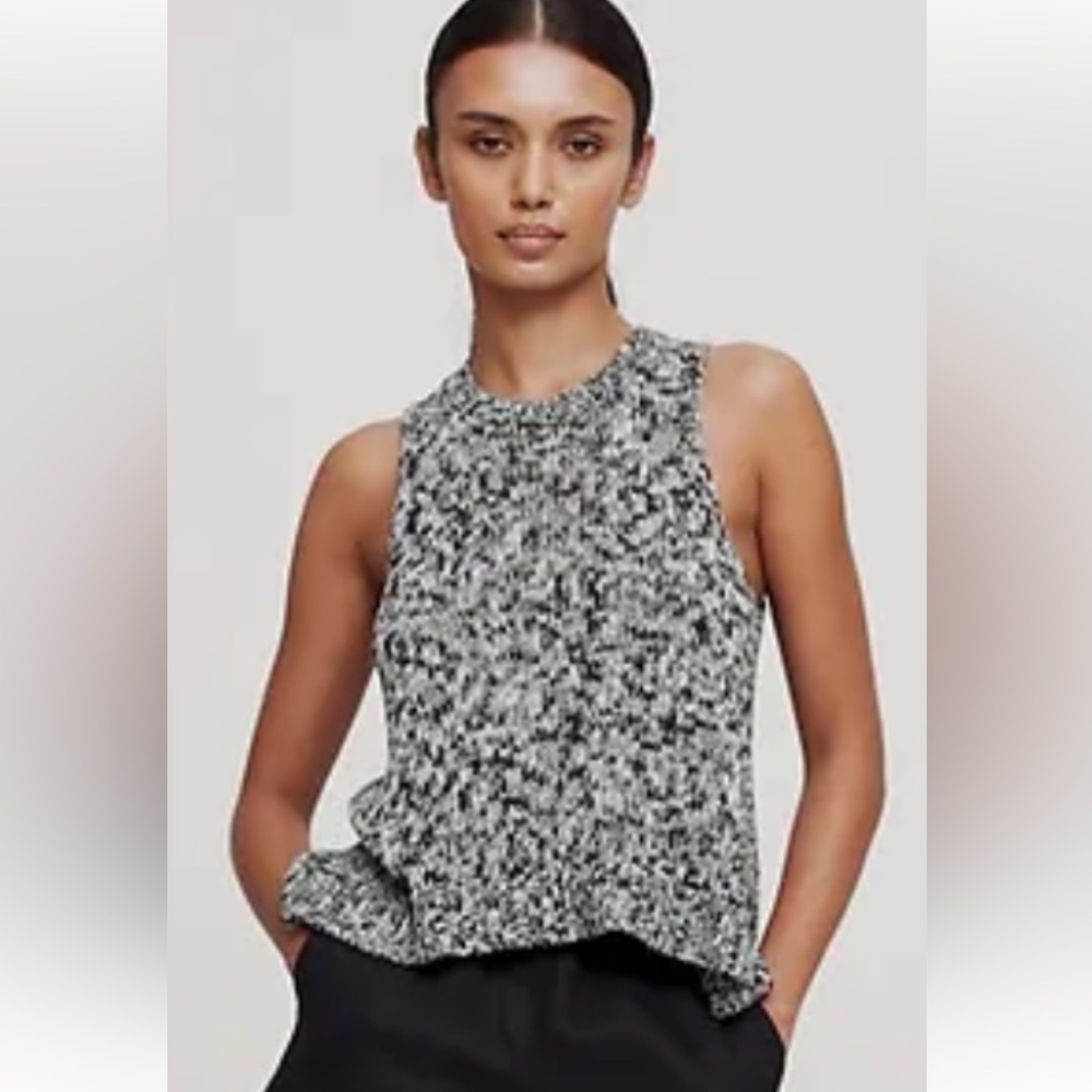 Banana Republic Black & White Marled Linen sweater Tank Sz Small 
NWT  / Linen